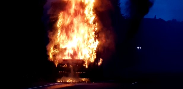 Nu Venture Bus Fire East Peckham Driver OK Bus was not in service. Feel free to share CC Licence