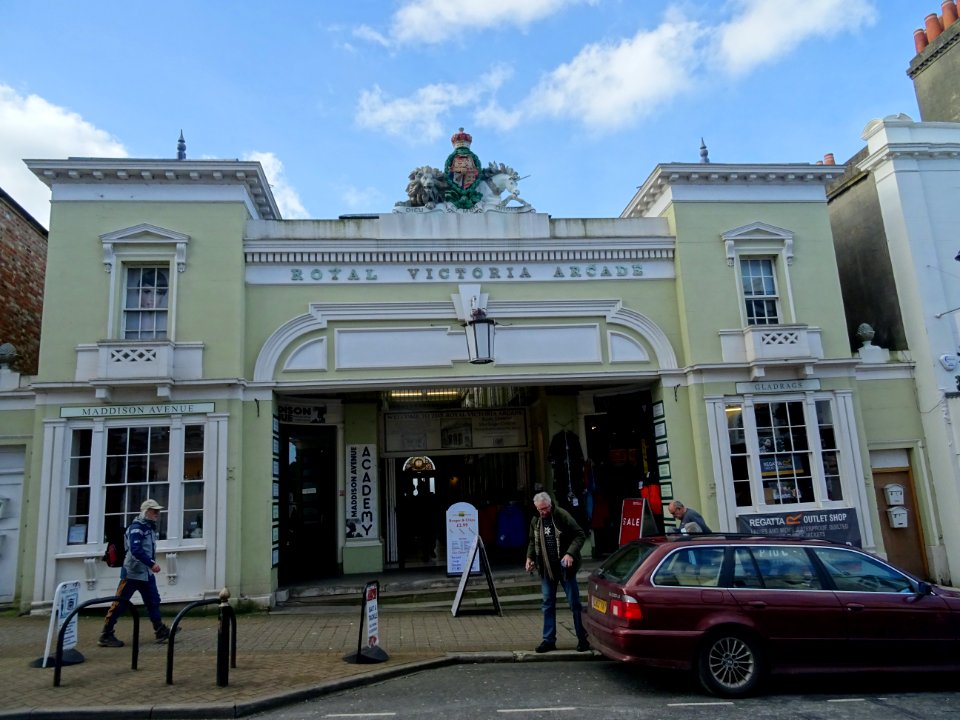VICTORIAN ARCADE RYDE