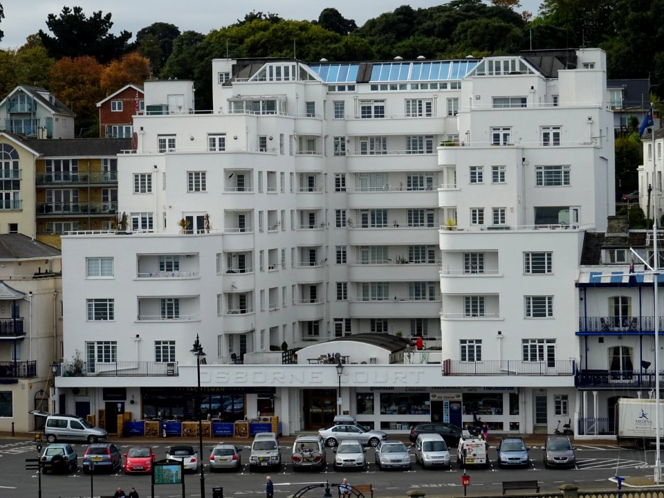 ART DECO OSBOURNE COURT COWES ISLE OF WIGHT