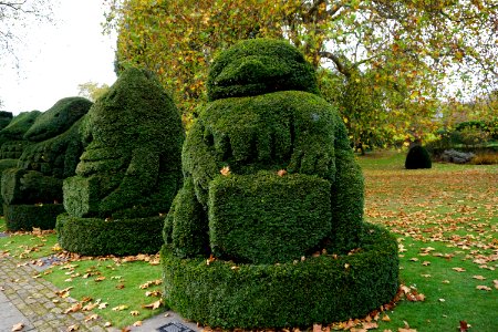 Hall Place Bexley Kent England Topiary