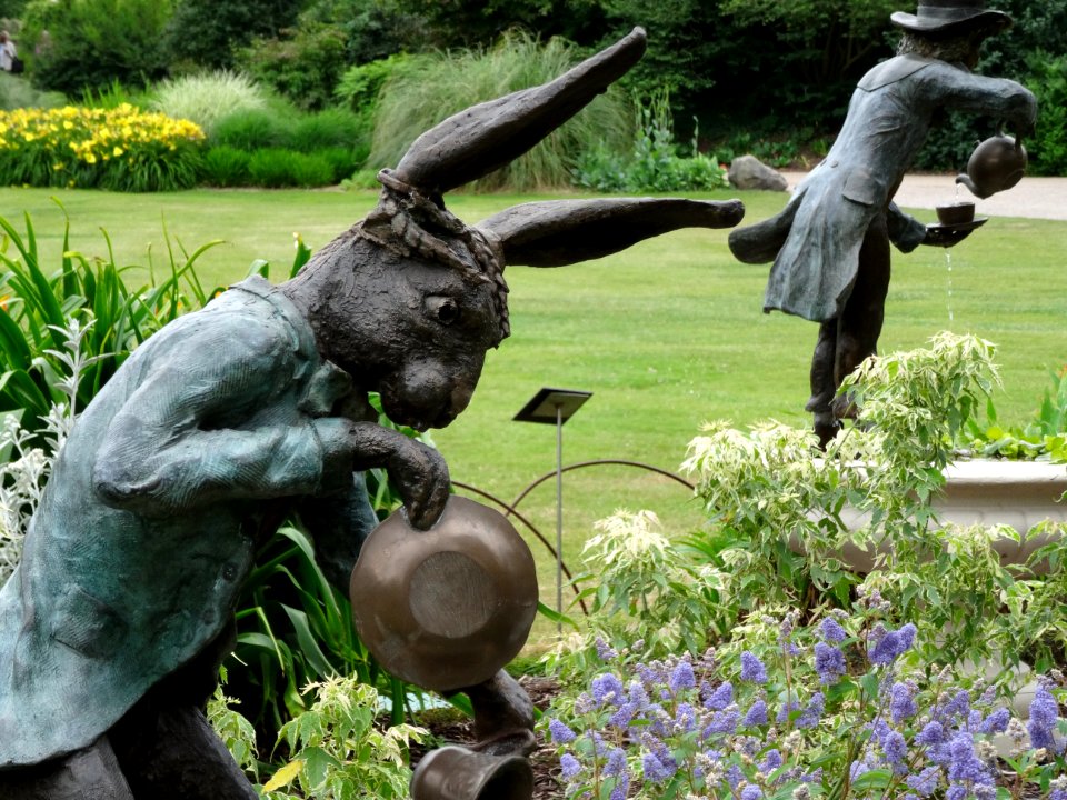 RHS WISLEY GARDENS ENGLAND