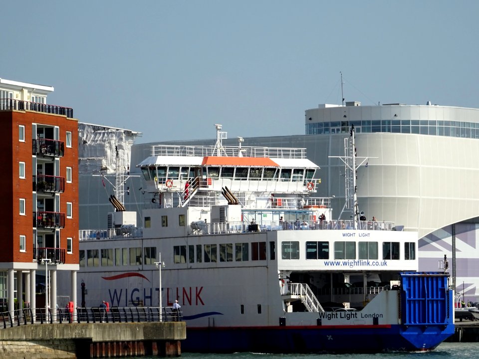 WIGHT LIGHT LEAVING PORTSMOUTH