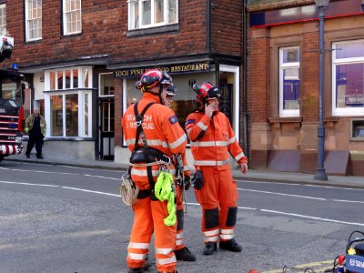 HIGH STREET SEVENOAKS KENT SCAFFOLDING HIT BY HGV