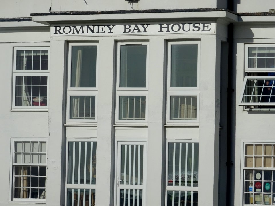 ROMNEY BAY HOUSE CLOUGH WILLIAMS ELLIS