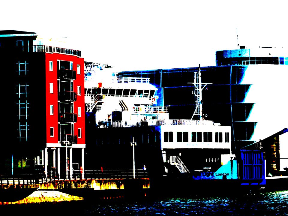 WIGHT LIGHT LEAVING PORTSMOUTH