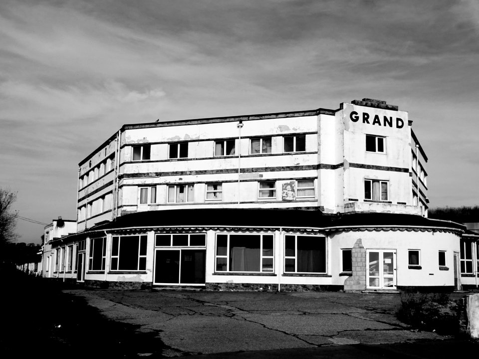 THE  Art Deco GRAND HOTEL SANDOWN ISLE OF WIGHT. In 1947 Hollywood Star Jean Simmonds stayed here. The building has been disused and derelict for a number of years. There is talk of demolition. It would be nice if someone could restore it.