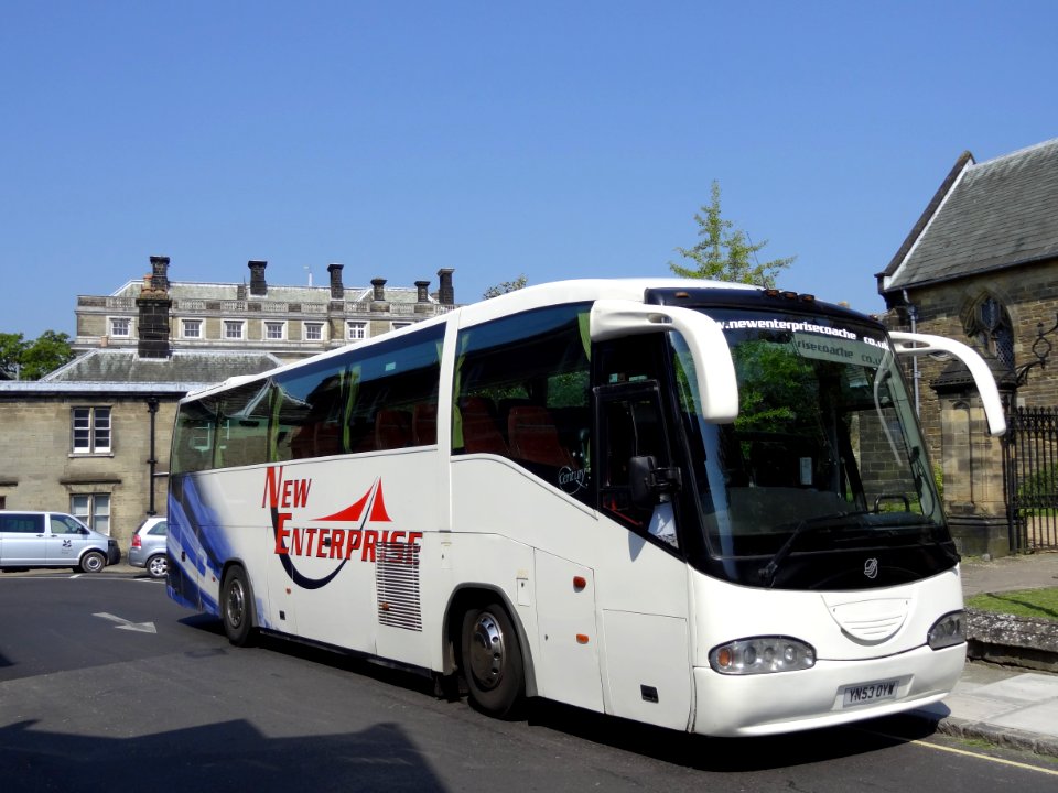 YN530YW NEW ENTERPRISE COACHES ARRIVA