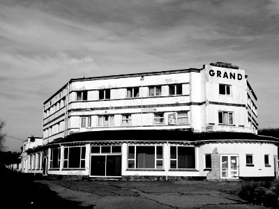 THE  Art Deco GRAND HOTEL SANDOWN ISLE OF WIGHT. In 1947 Hollywood Star Jean Simmonds stayed here. The building has been disused and derelict for a number of years. There is talk of demolition. It would be nice if someone could restore it.