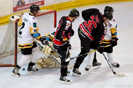 Bracknell Hornets Vs Wightlink Raiders