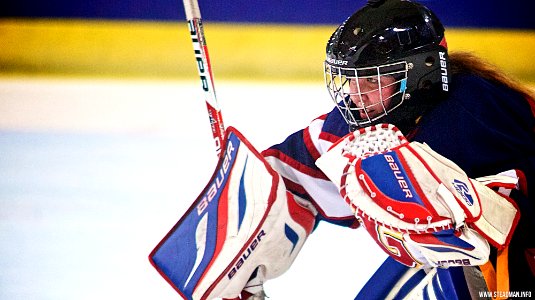 Ice Hockey - Guildford Lightning Vs Bracknell Queen Bees