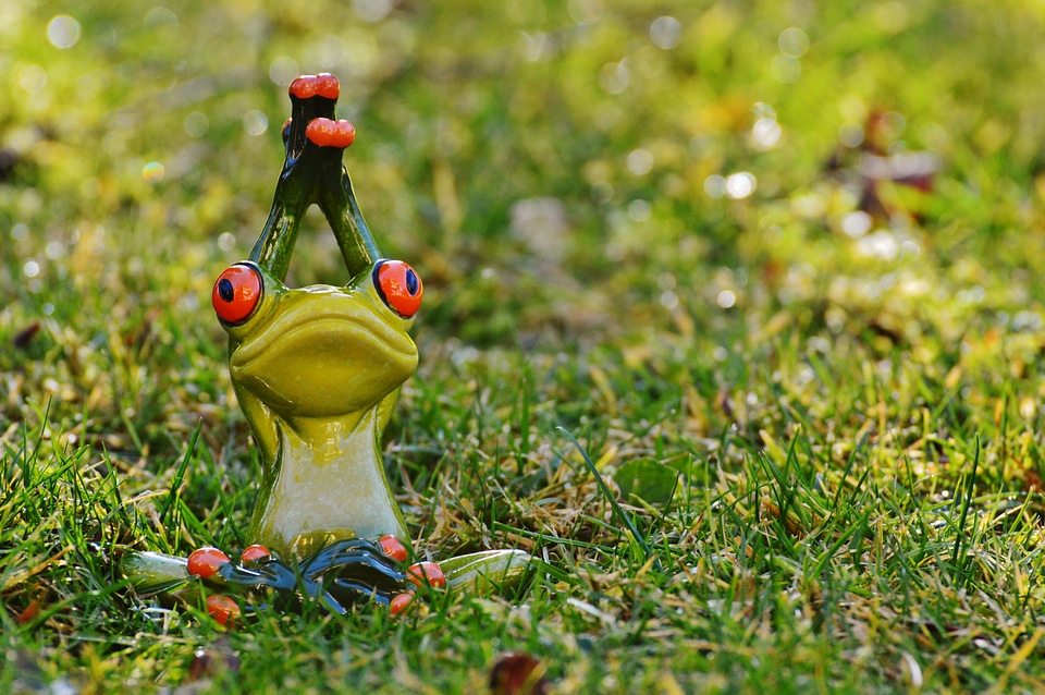 Figure animal green