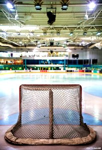 Ice Hockey - Guildford Lightning Vs Bracknell Queen Bees