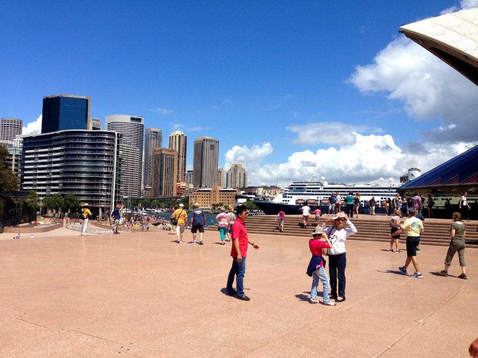 Sydney Opera House Forecourt