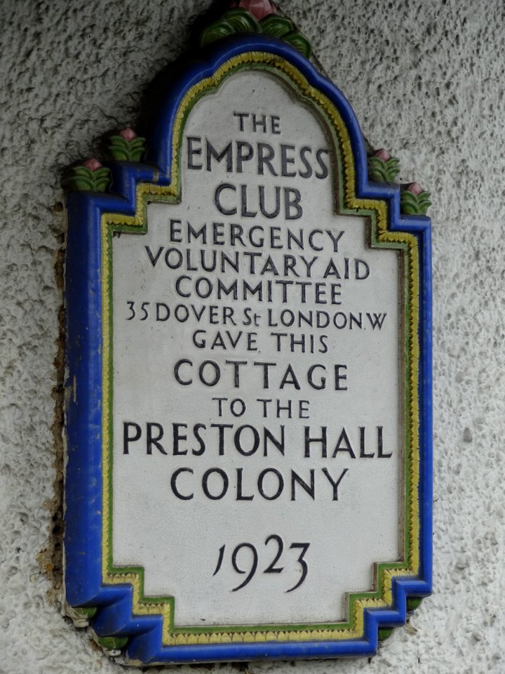 POOLE POTTERY PLAQUE PRESTON HALL