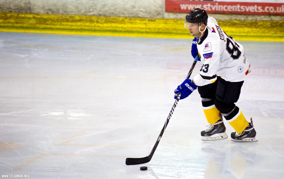 Ice Hockey - Bracknell Bees Vs Chelmsford Chieftains