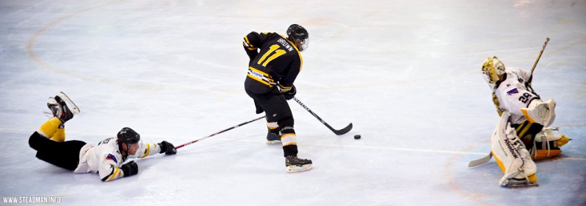 Ice Hockey - Bracknell Bees Vs Chelmsford Chieftains