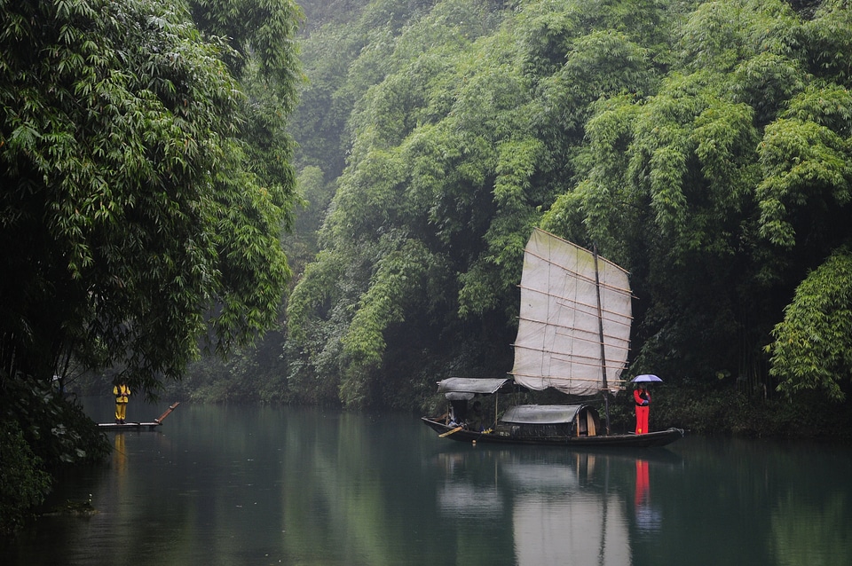The yangtze river three gorges people hubei