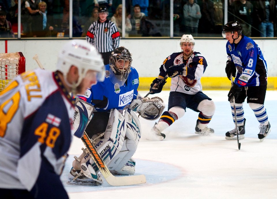 Guildford Flames Vs Sheffield Steeldogs - Cup Final