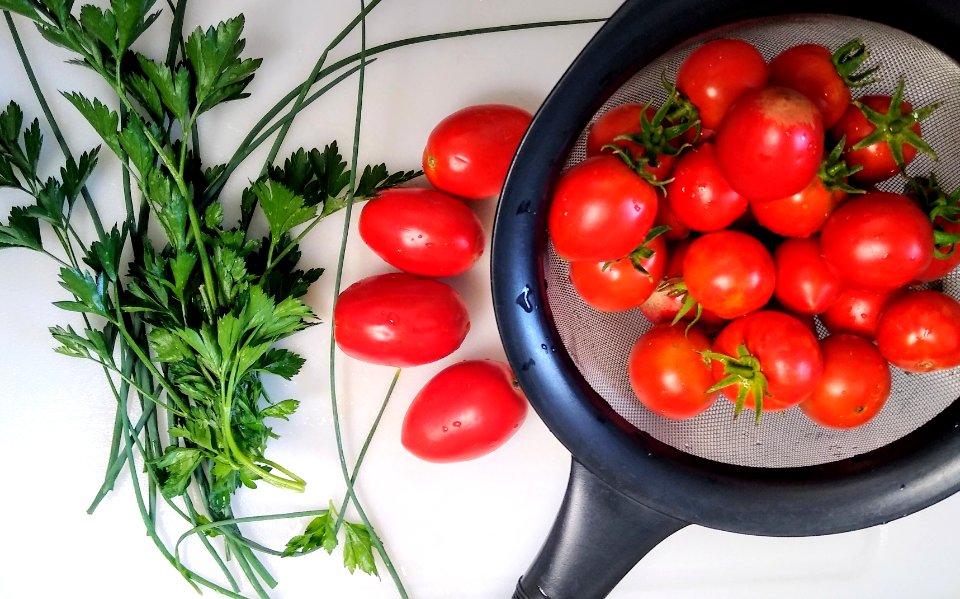 Tomatoes and Parsley 3