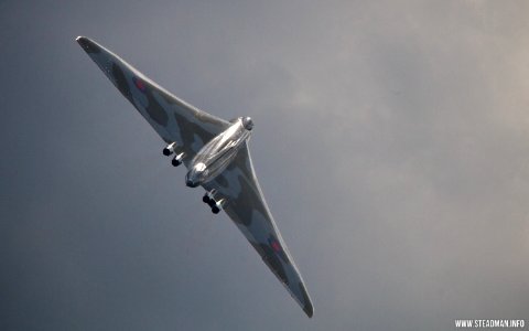 Farnborough Airshow - Vulcan photo