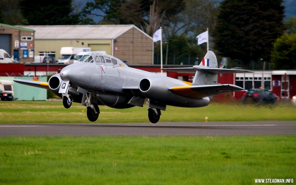 Wings And Wheels - Gloster Meteor