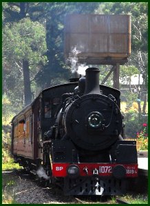 Steam loco 1072 arriving at Clarence Station - NSW Blue Mountains photo