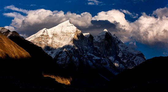 Light Show on Bhagirathi Peaks - 4