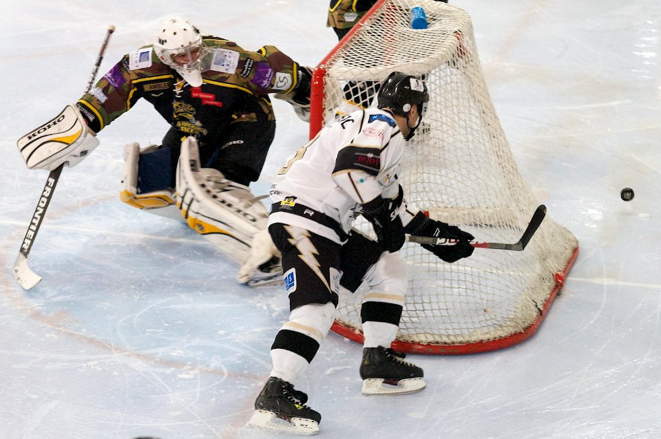 Bracknell Bees vs Milton Keynes Lightning