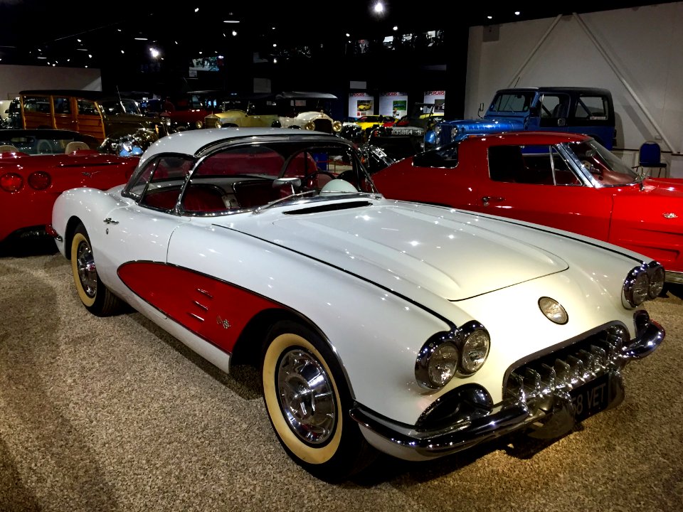 iPhone6 - Haynes Motor Museum
