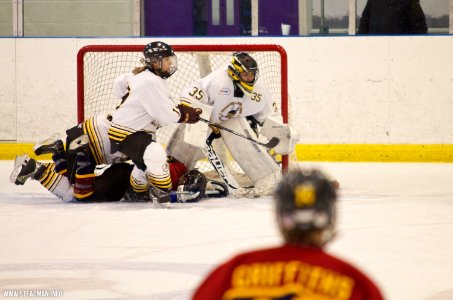 Women's Final Day One - Guildford Vs Bracknell