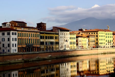 Game of light in Pisa