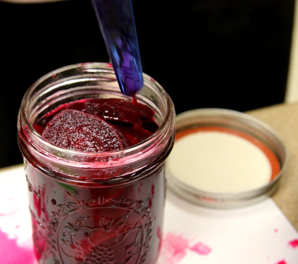 Pickled Beets with Bubble Remover