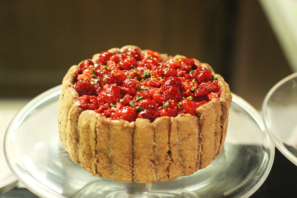 Food cake strawberry