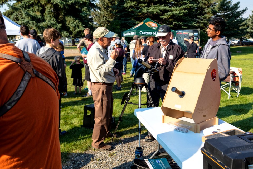 Solar viewing scopes (3)