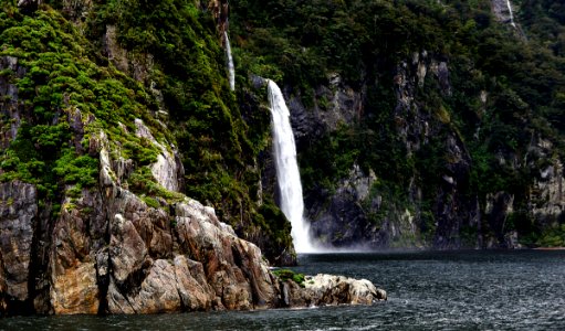 The beauty of Milford Sound. photo