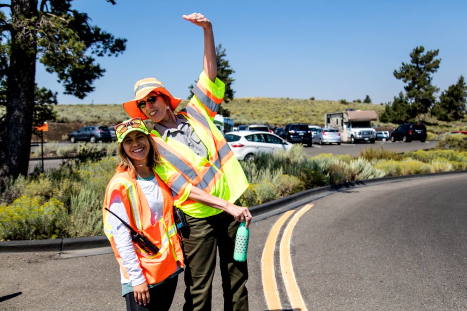 Eclipse weekend in Craters of the Moon - Tree Molds parking area