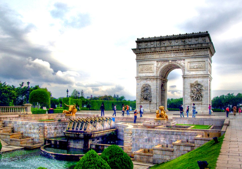 Arc de Triomphe. Window of the World.