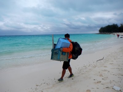 Collecting and Carrying Marine Debris photo