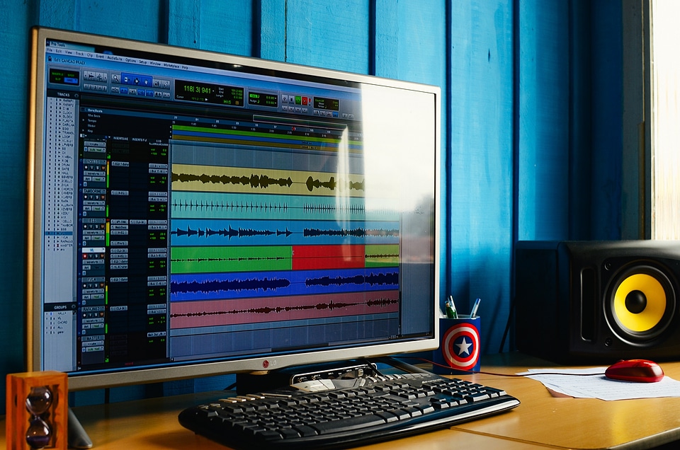 Sound mixing audio equipment