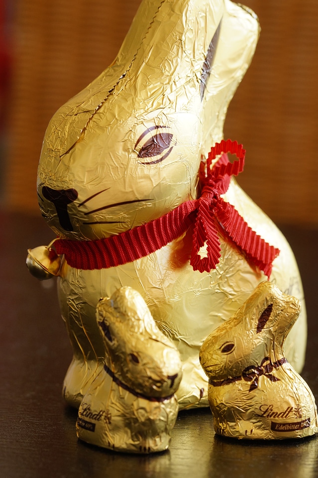Golden gold easter