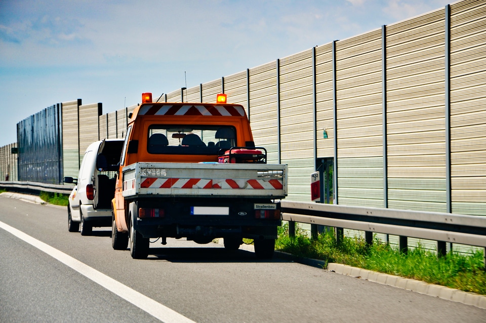 Roadside assistance shoulder highway