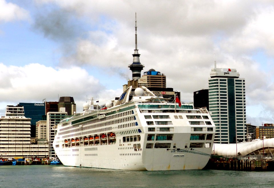 Sun Princess. Auckland.