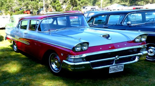 1958 Ford Custom 300..