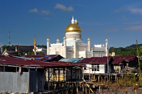 Sultan Omar Ali Saifuddin Mosque, Brunei.