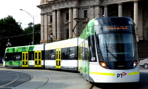 E-class Melbourne tram photo