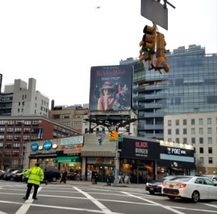 Crossing Canal St and 6th Avenue