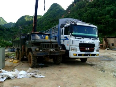 Zil 131 & hyundai