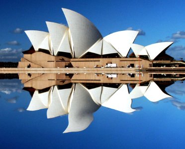 Sydney Opera House .