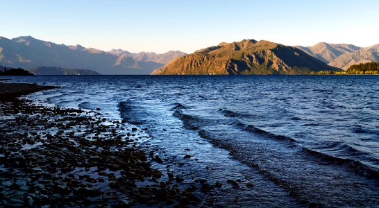 Evening. Lake Wanaka. NZ