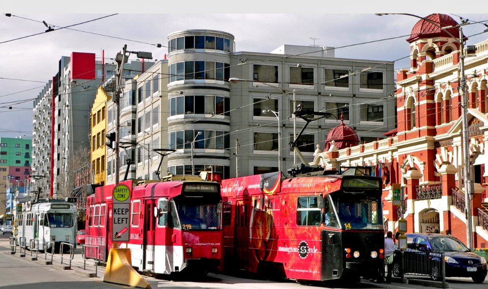 Trams in Melbourne. Aust.